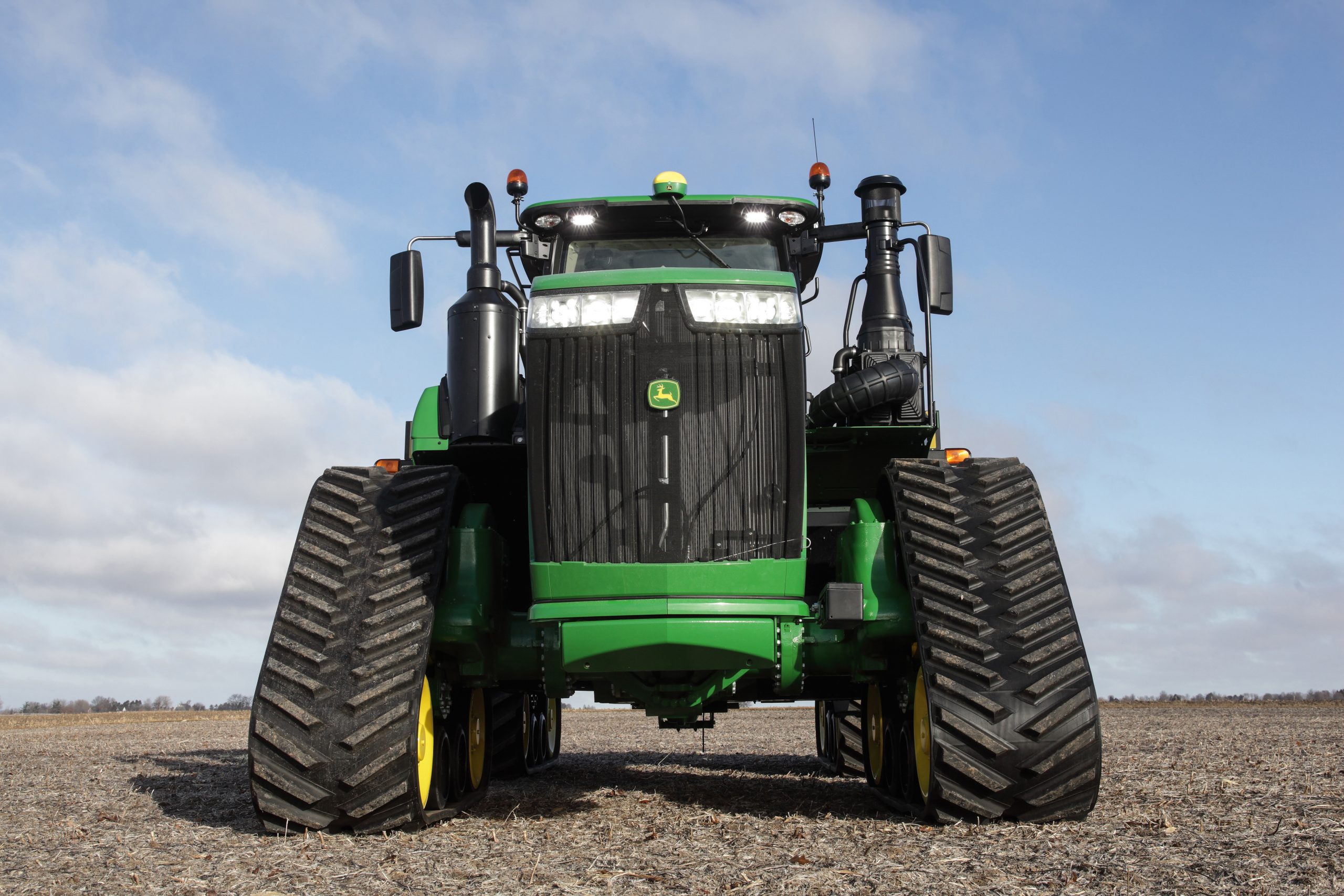 John Deere 9R Family of Tractors get MY19 Updates